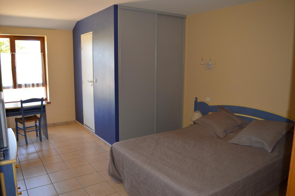 Cote Midi Chambre D'Hote Chaneins Zimmer foto